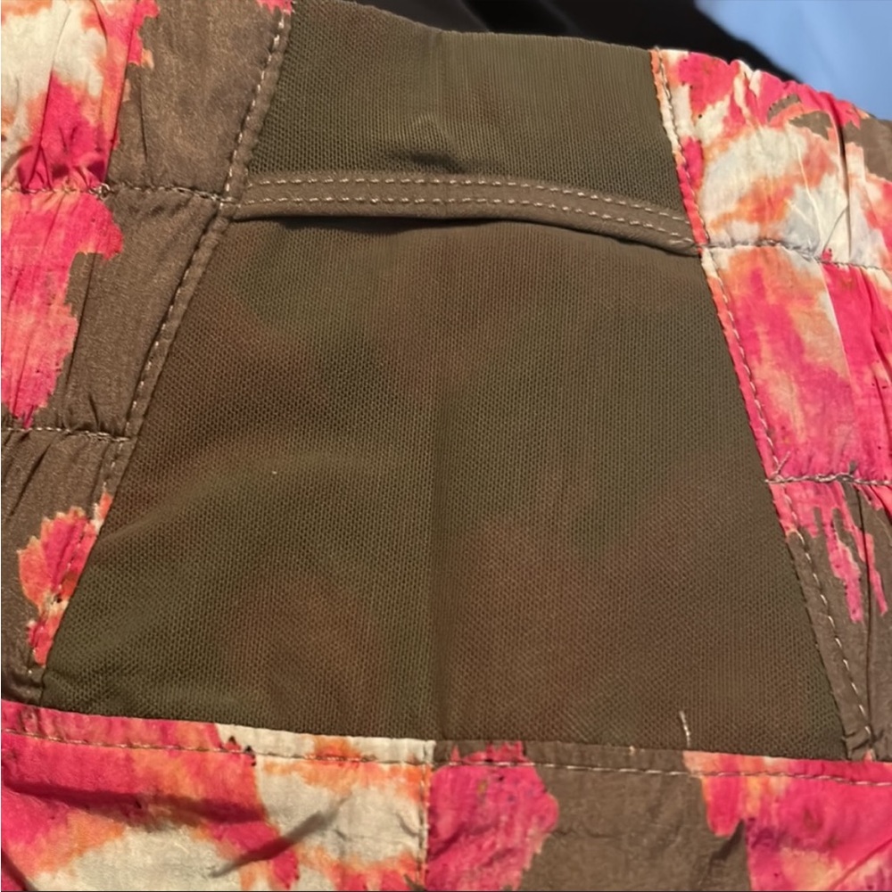 Free People NWT The Way Home Shorts Size M in Olive Green/Pink Floral Print - Picture 5 of 6